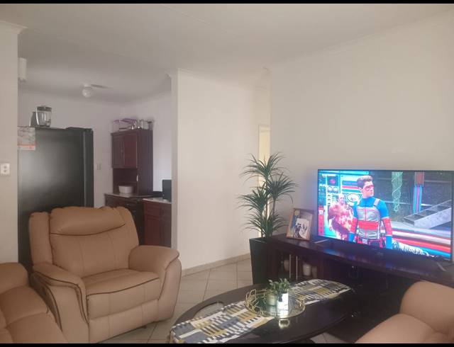 3 BEDROOM HOUSE FOR SALE IN VANDERBIJLPARK CE 3